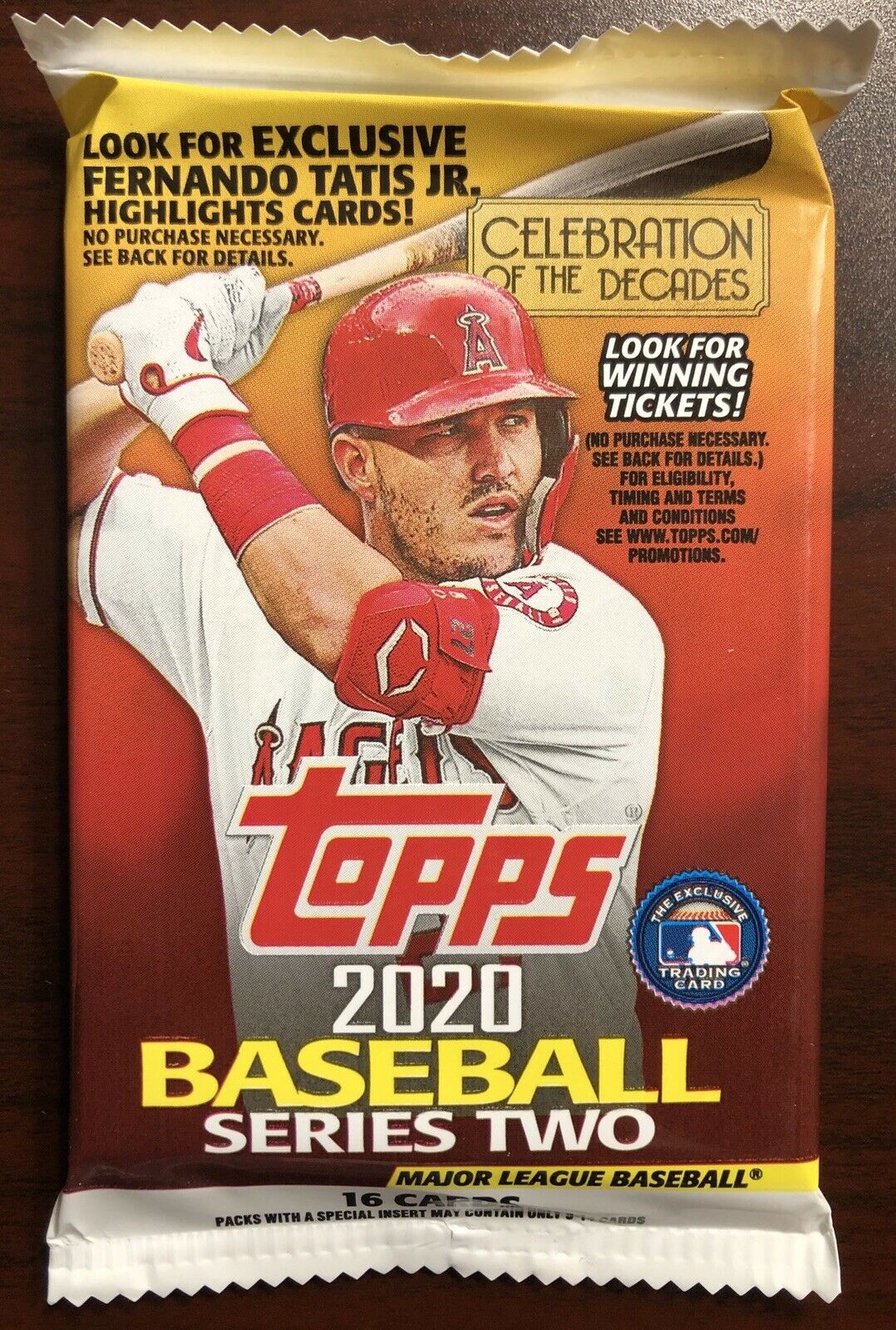 2020 Topps Series 2 Baseball retail pack 16 cards